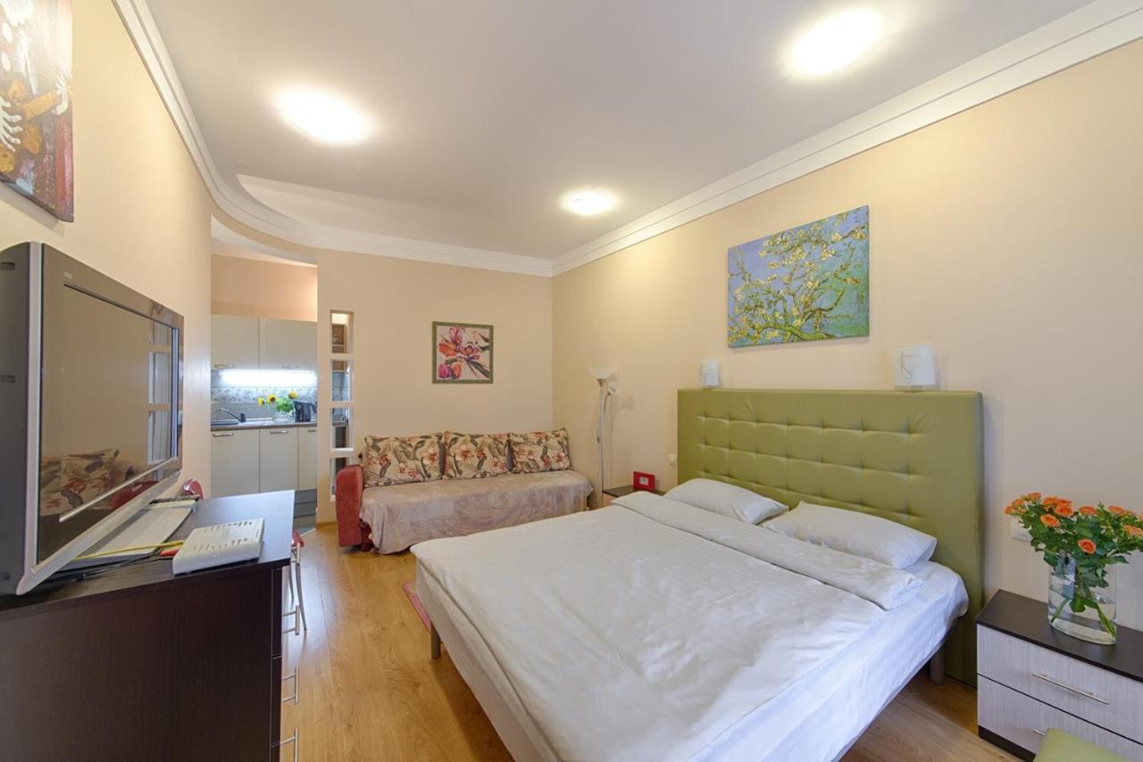 Home Apart 4 Минск Екстериор снимка